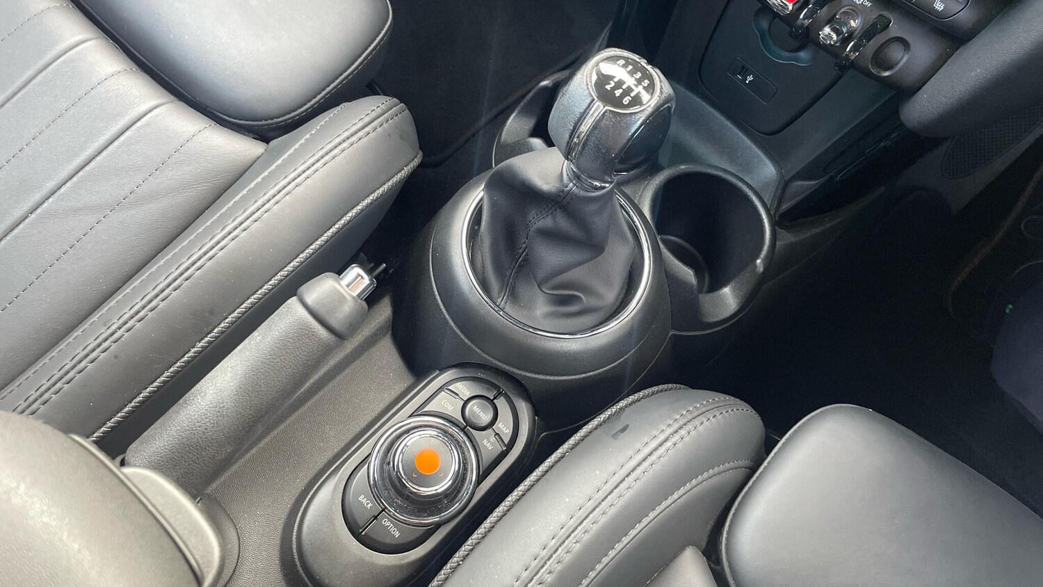 Used MINI Convertible 2019 for sale - 76111660: Photo 10