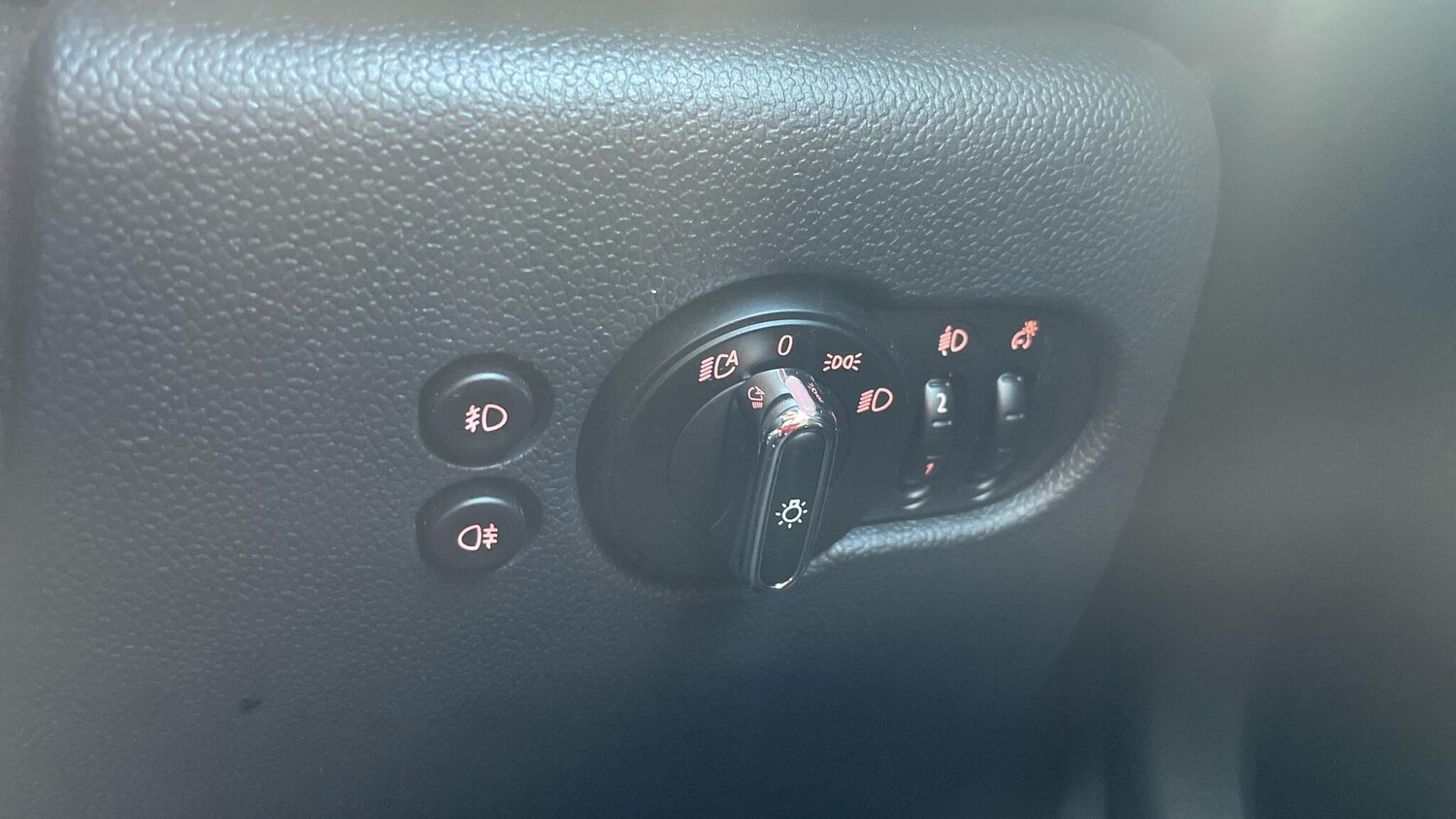 Used MINI Convertible 2019 for sale - 76111660: Photo 26