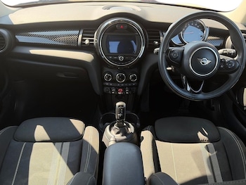 Used MINI Hatch 2019 for sale - 79213667: Photo