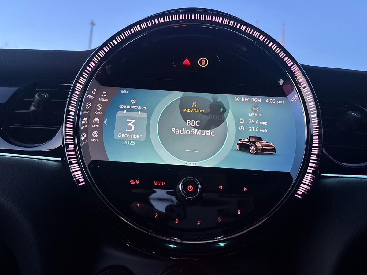 Used MINI Convertible 2023 for sale - 76730719: Photo 11