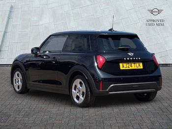 Used MINI Cooper 2024 for sale - 79159853: Photo