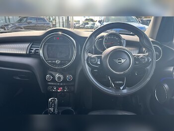 Used MINI Hatch 2019 for sale - 75647848: Photo