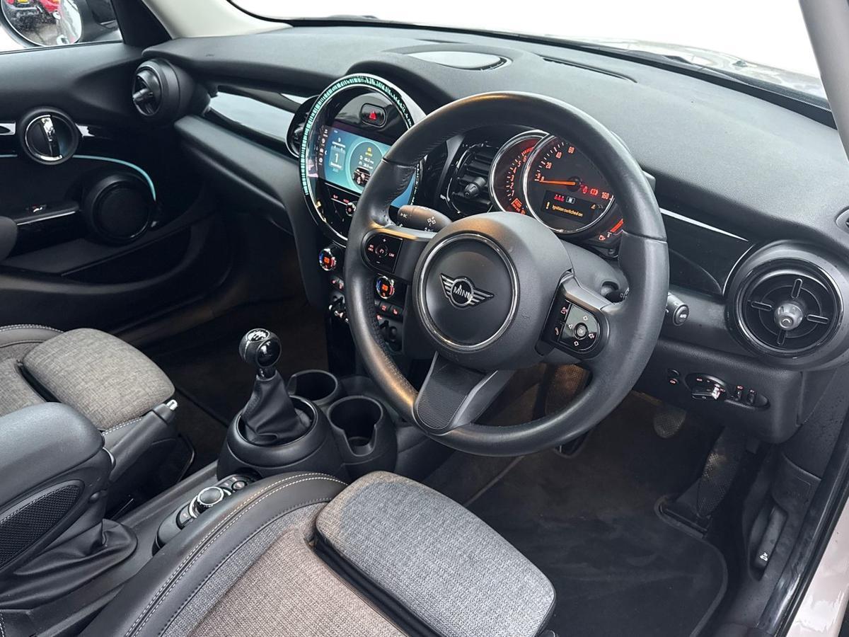 Used MINI Hatch 2022 for sale - 76662399: Photo 12