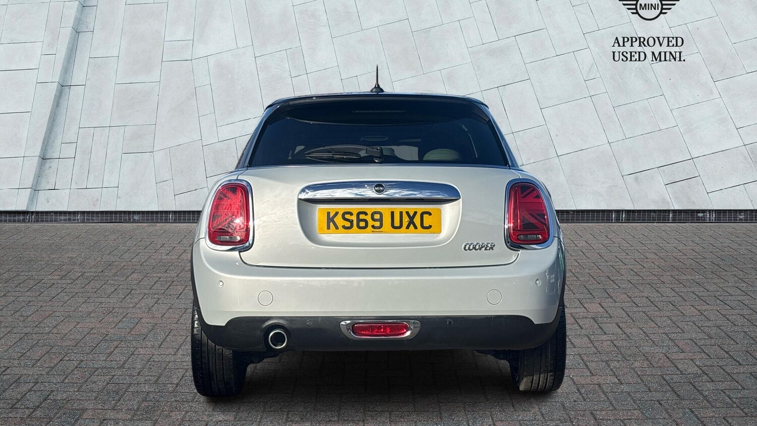 Used MINI Hatch 2019 for sale - 76419843: Photo 15