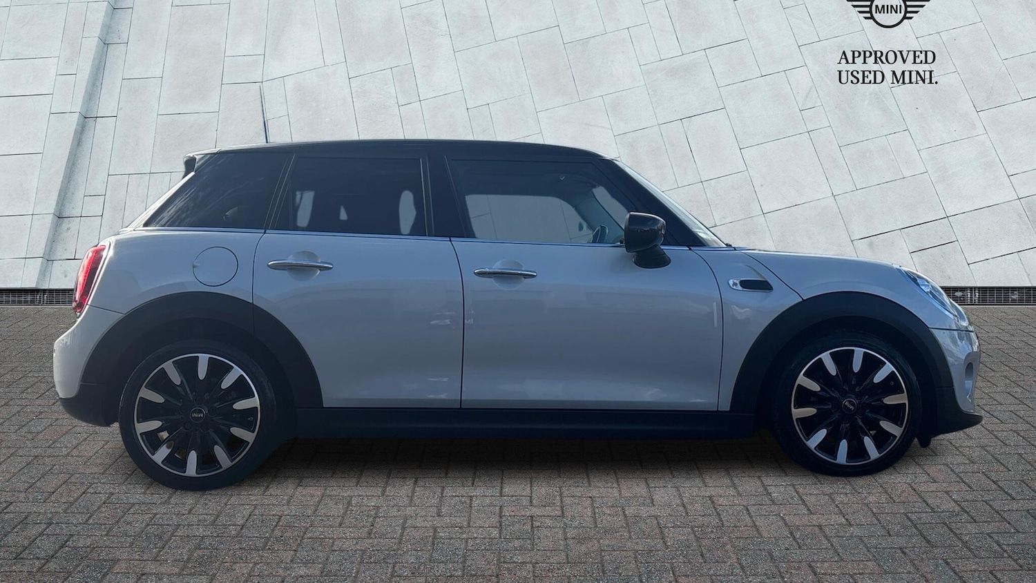 Used MINI Hatch 2019 for sale - 76419843: Photo 3