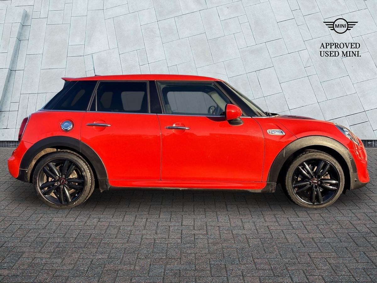 Used MINI Hatch 2019 for sale - 77280620: Photo 3