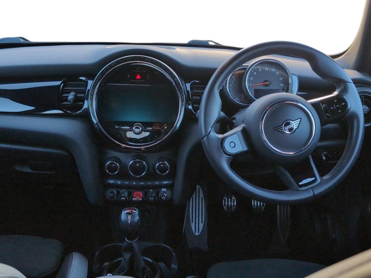 Used MINI Hatch 2021 for sale - 76716801: Photo 8