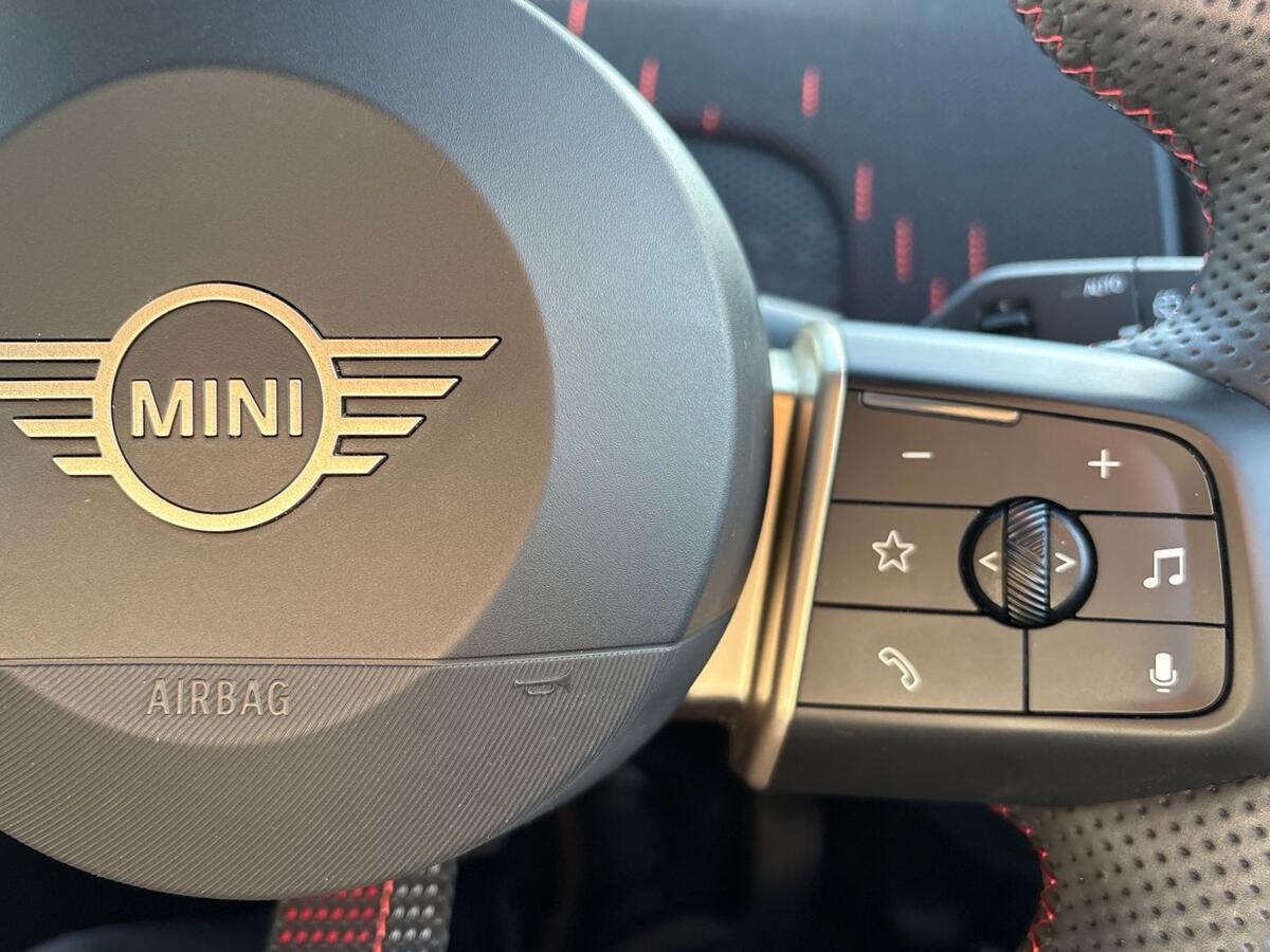 Used MINI Electric Cooper 2024 for sale - 76539505: Photo 14