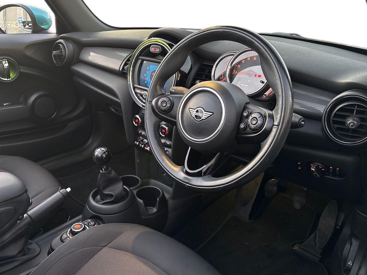 Used MINI Convertible 2019 for sale - 77013610: Photo 12