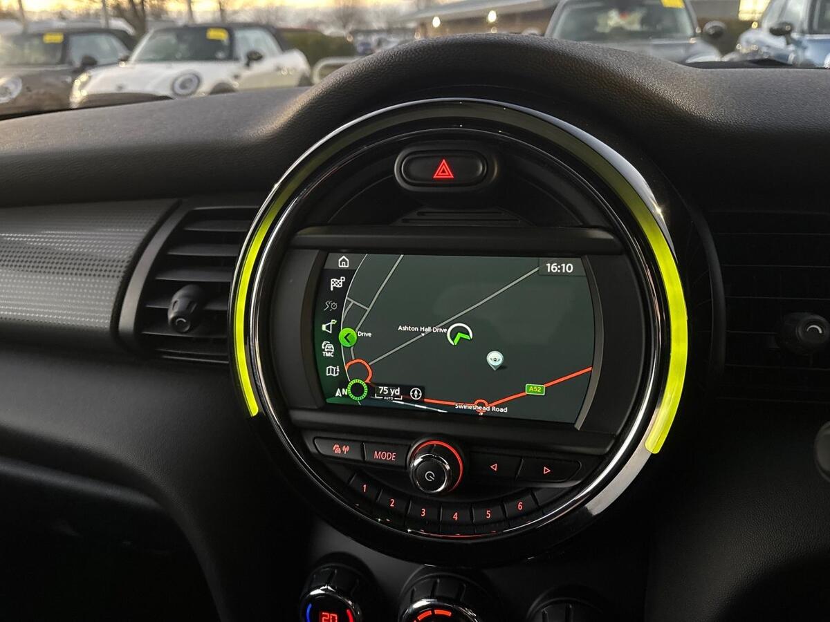 Used MINI Convertible 2019 for sale - 77013610: Photo 17