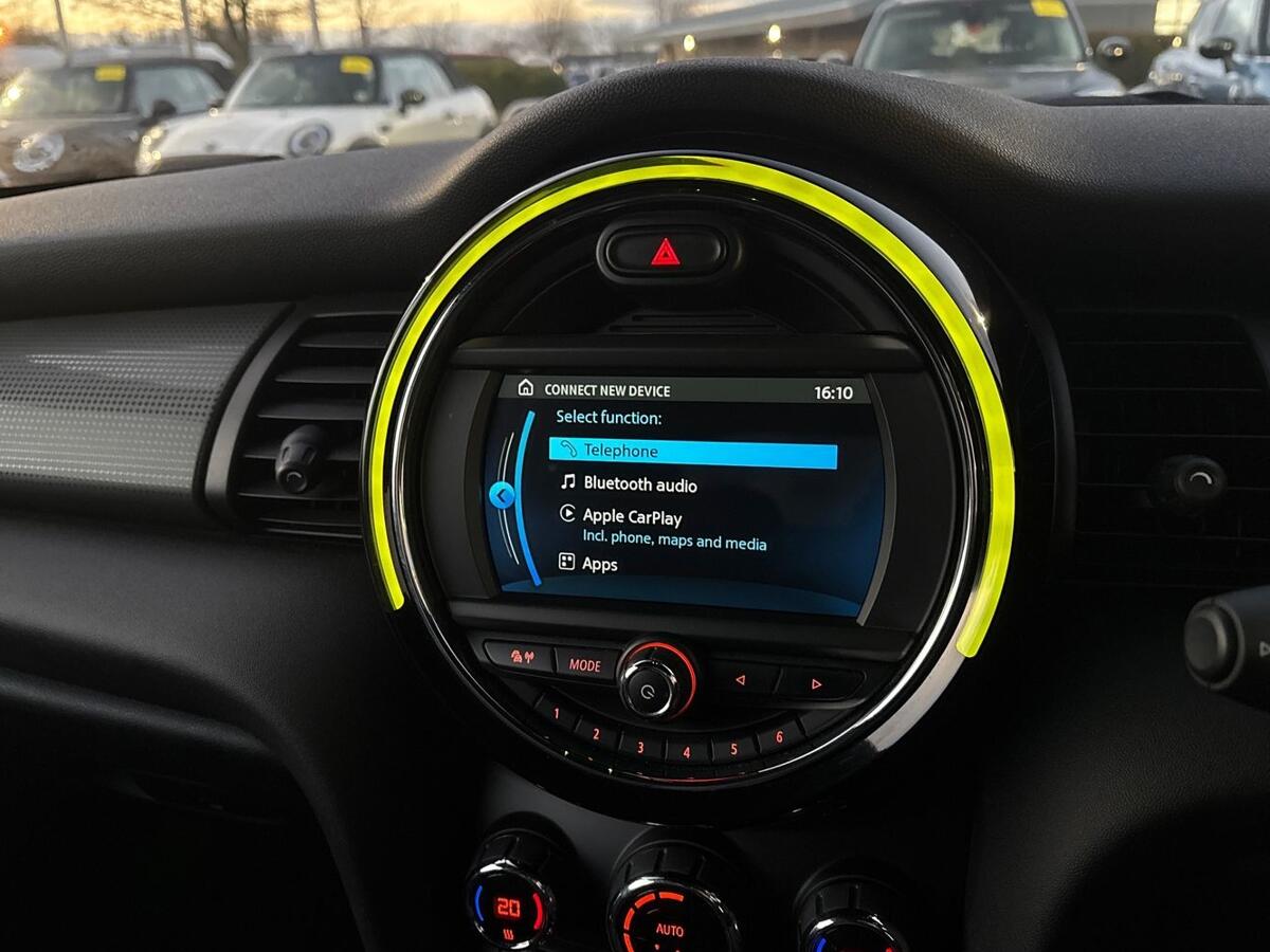 Used MINI Convertible 2019 for sale - 77013610: Photo 18