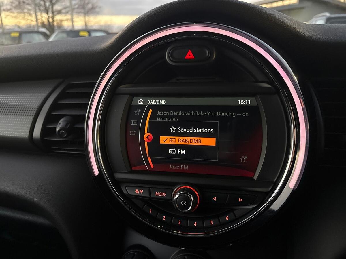 Used MINI Convertible 2019 for sale - 77013610: Photo 20