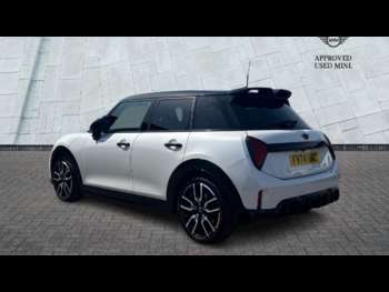 Used MINI Cooper 2024 for sale - 75024977: Photo
