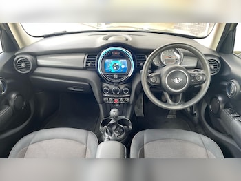 Used MINI Hatch 2019 for sale - 76139692: Photo 4