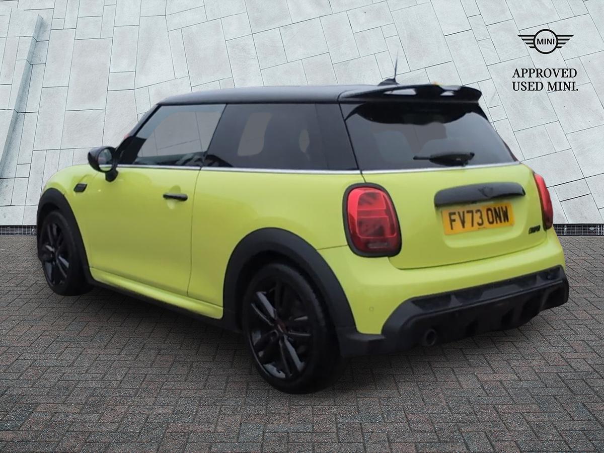 Used MINI Hatch 2023 for sale - 77359902: Photo 2