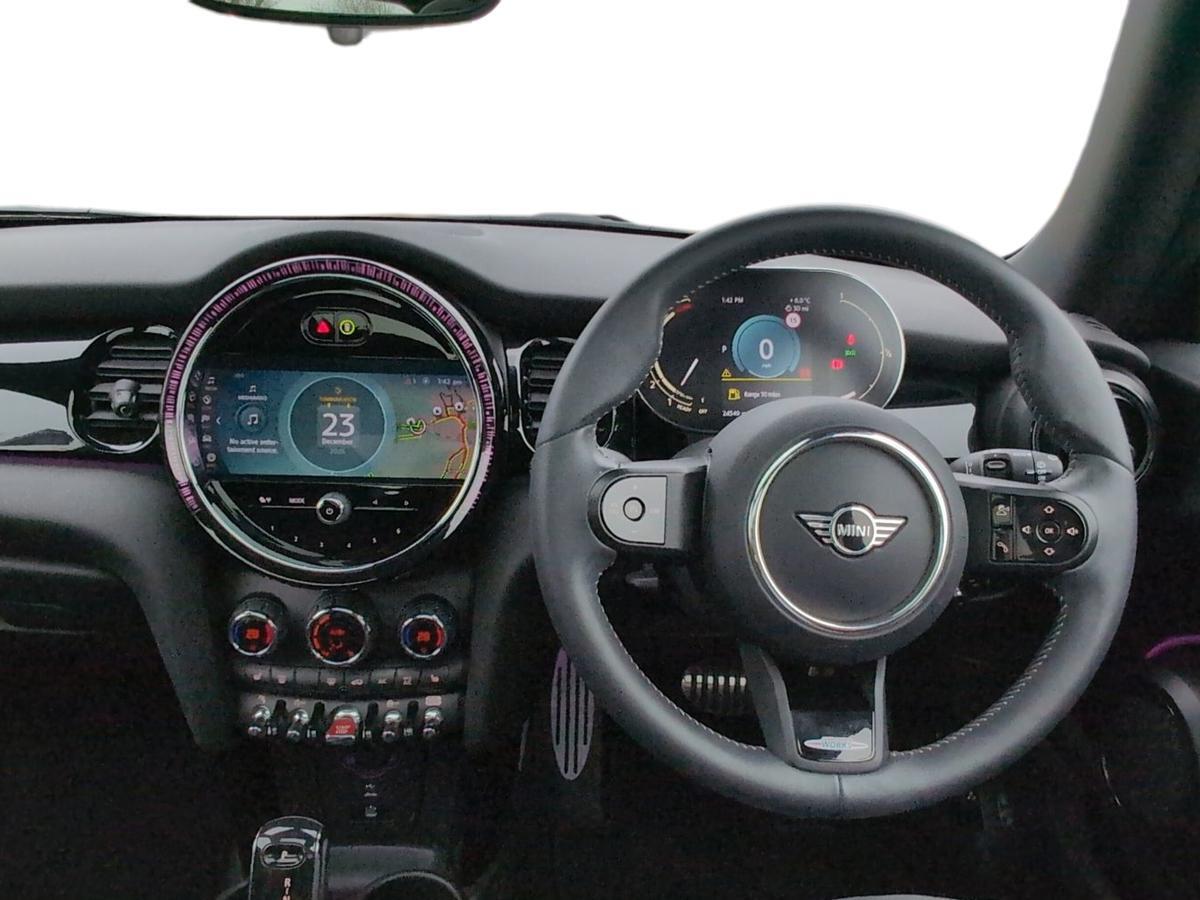 Used MINI Hatch 2023 for sale - 77359902: Photo 4