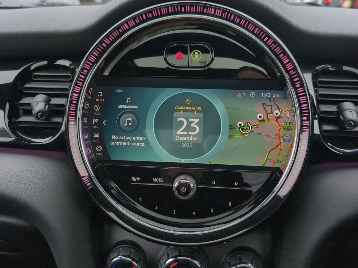 Used MINI Hatch 2023 for sale - 77359902: Photo 8