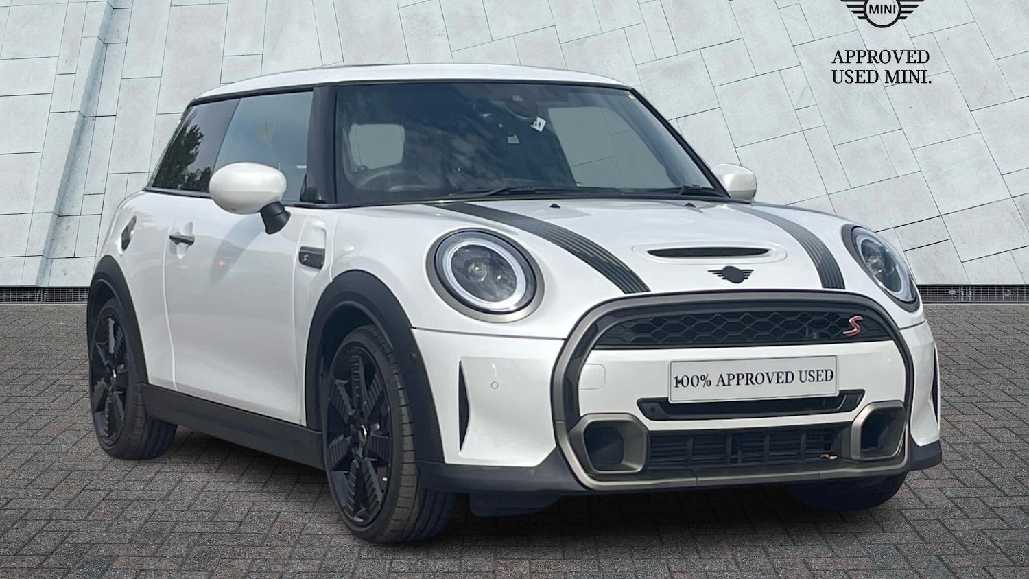 Used MINI Hatch 2023 for sale - 76500858: Photo 1