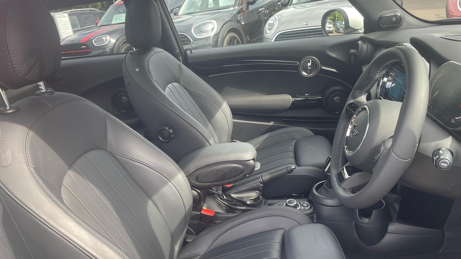 Used MINI Hatch 2023 for sale - 76500858: Photo 11