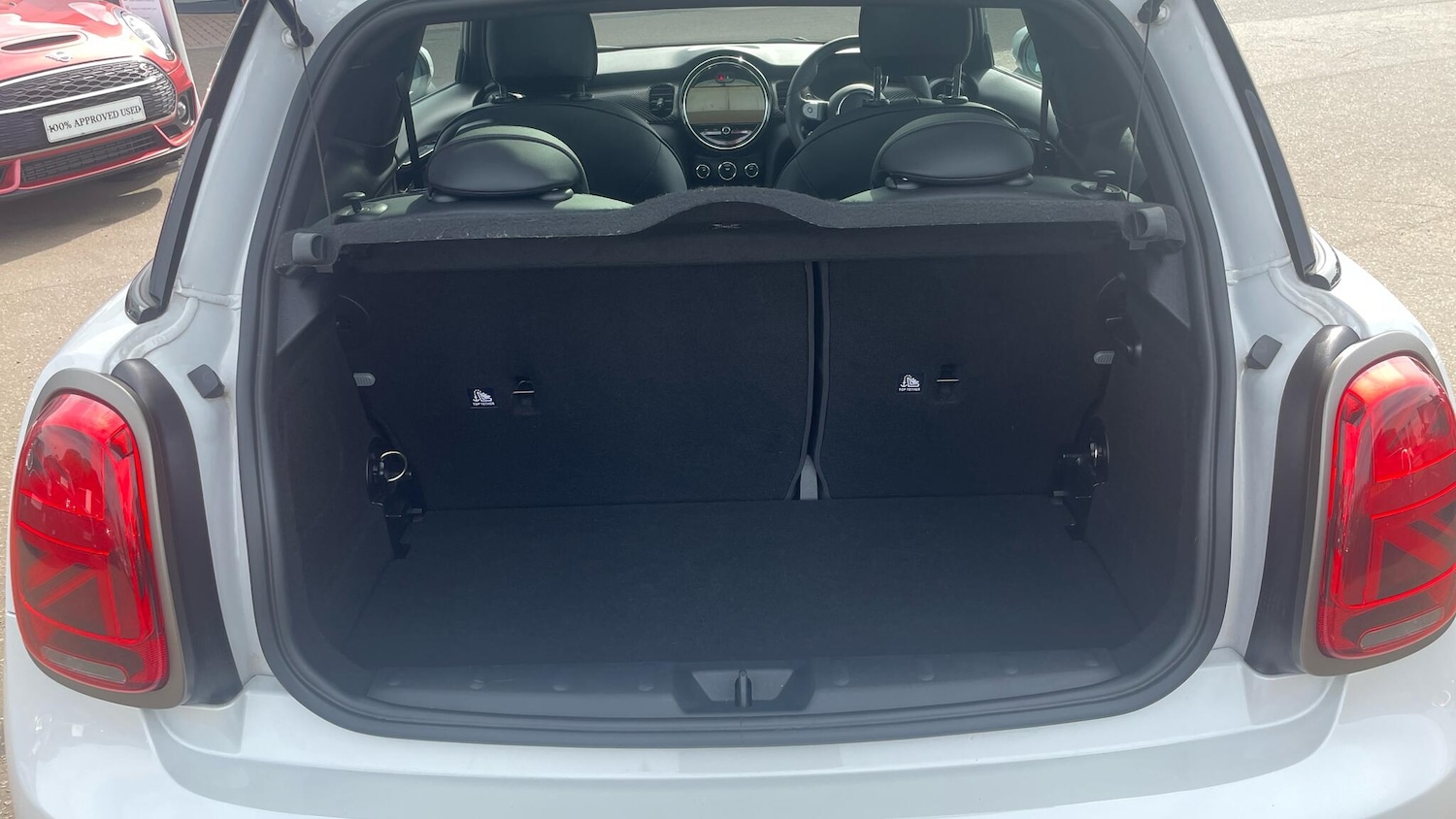 Used MINI Hatch 2023 for sale - 76500858: Photo 13