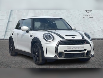 Used MINI Hatch 2023 for sale - 76500858: Photo