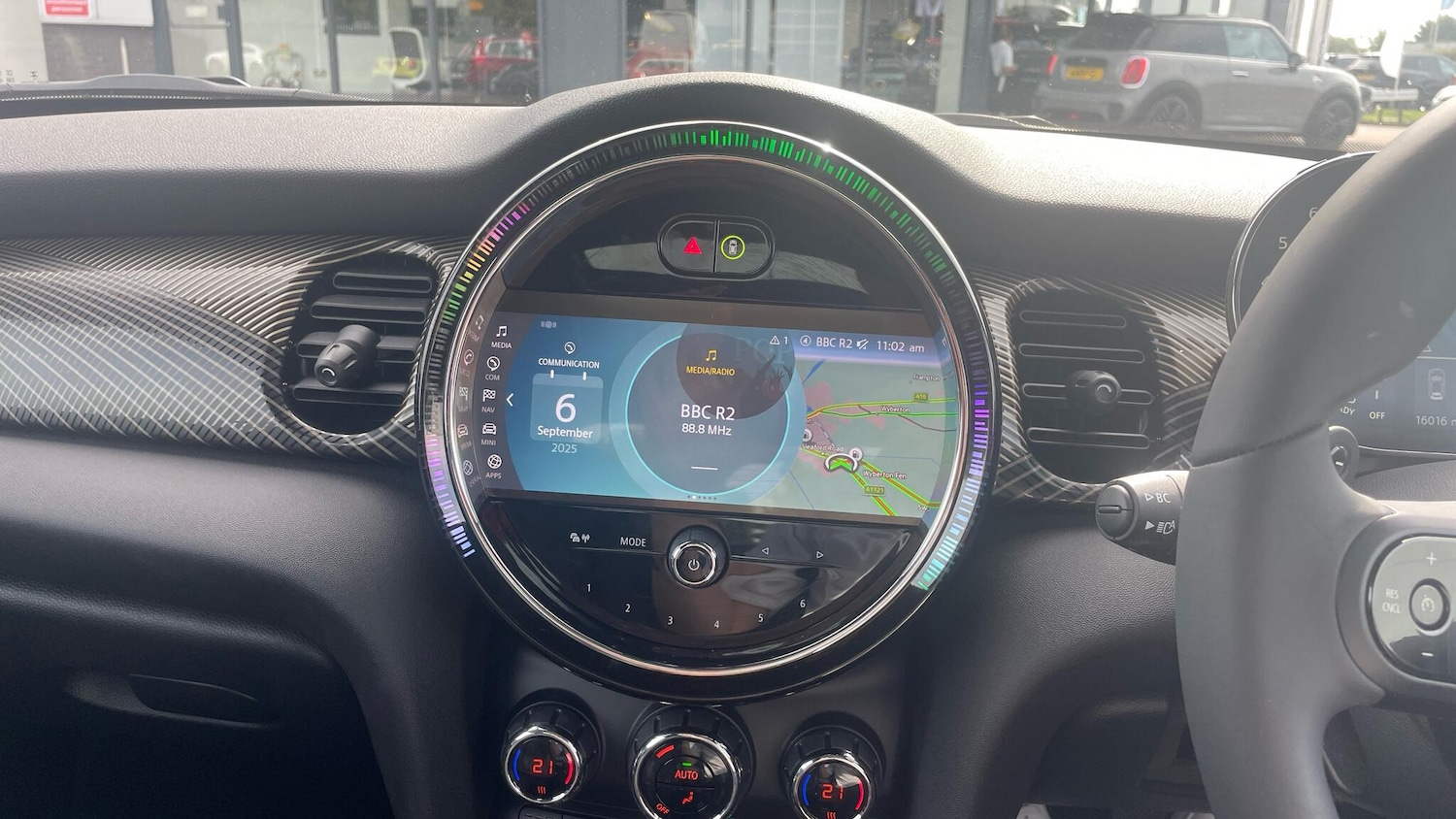 Used MINI Hatch 2023 for sale - 76500858: Photo 8