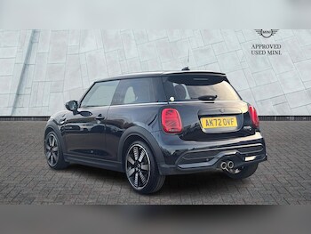 Used MINI Hatch 2022 for sale - 76389752: Photo
