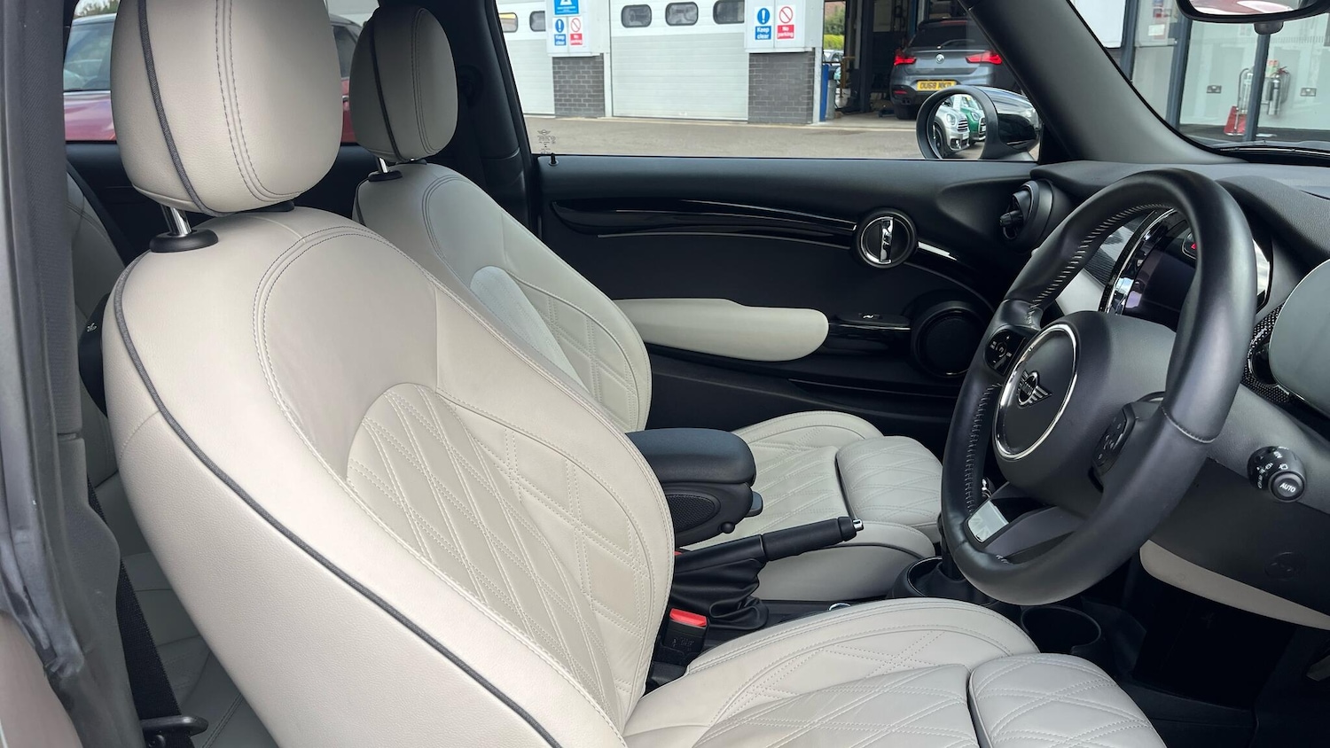 Used MINI Hatch 2021 for sale - 76692781: Photo 11