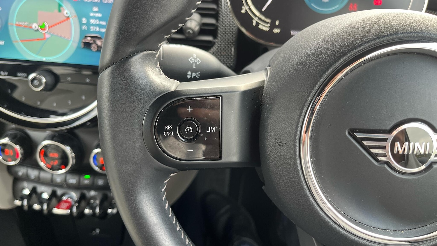 Used MINI Hatch 2021 for sale - 76692781: Photo 17