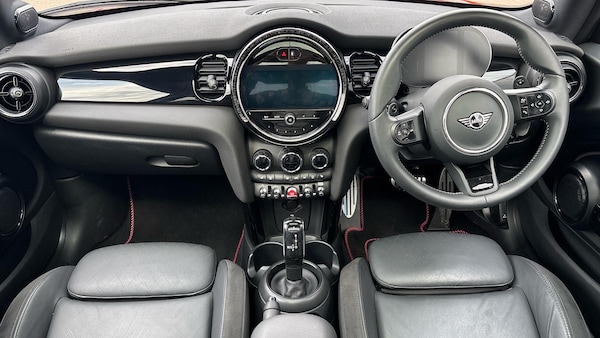 Used MINI Hatch 2023 for sale - 76261139: Photo 4