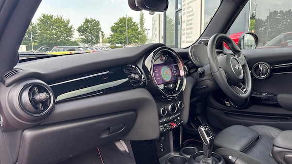 Used MINI Hatch 2023 for sale - 76261139: Photo 7