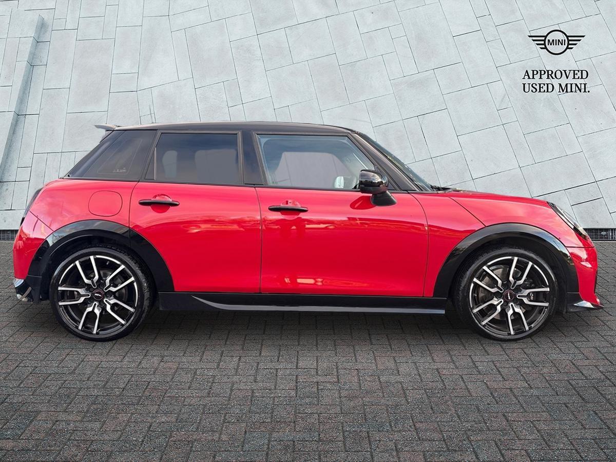 Used MINI Cooper 2024 for sale - 76609230: Photo 5