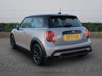 Used MINI Hatch 2022 for sale - 77627103: Photo
