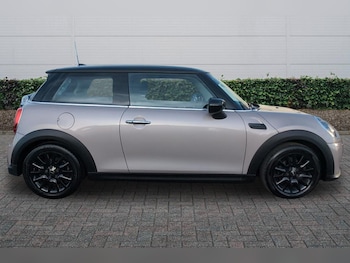 Used MINI Hatch 2022 for sale - 77627103: Photo