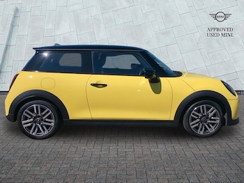 Used MINI Cooper 2024 for sale - 78431023: Photo
