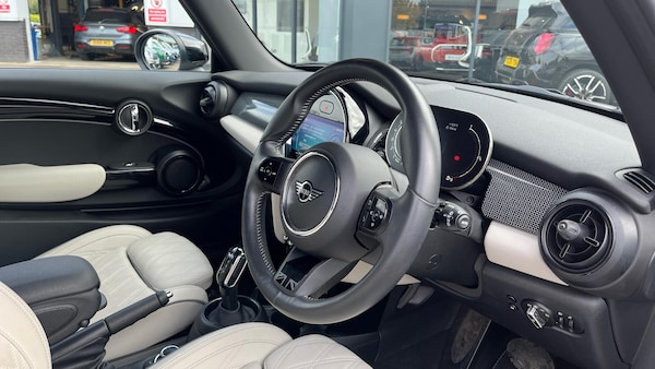 Used MINI Hatch 2021 for sale - 76228838: Photo 6