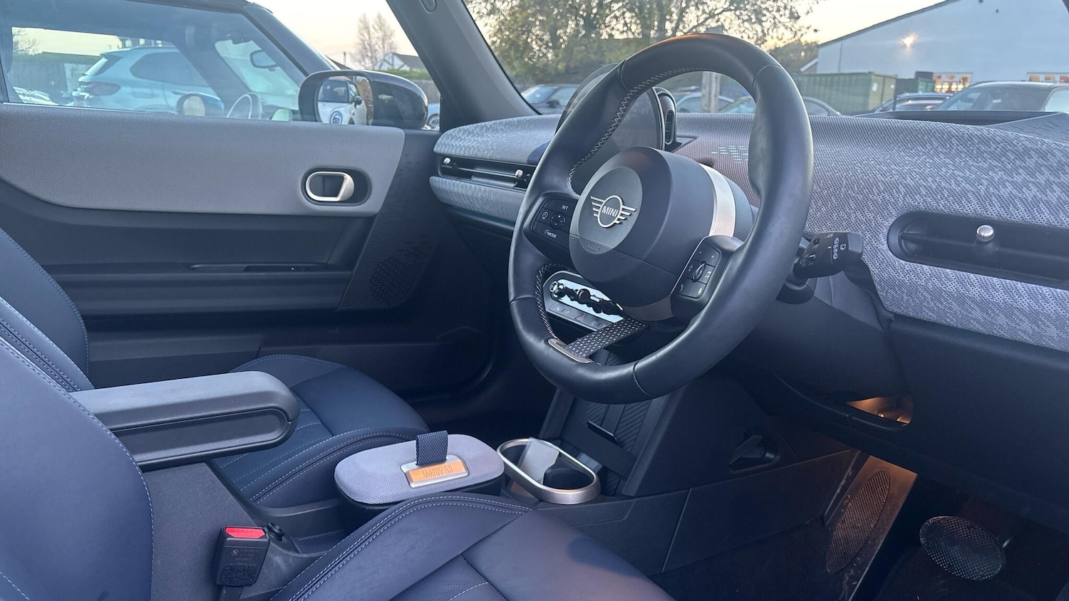 Used MINI Cooper 2025 for sale - 76500927: Photo 6