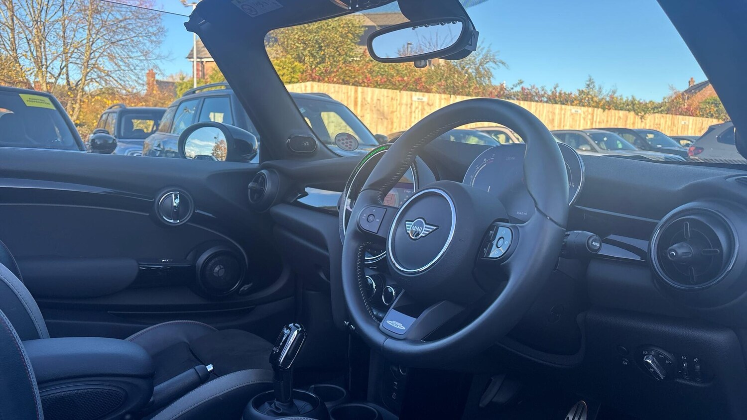 Used MINI Convertible 2023 for sale - 76400334: Photo 6