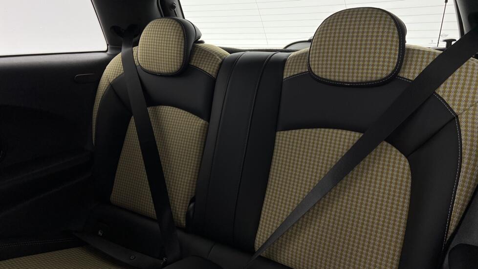 Used MINI Hatch 2023 for sale - 76111702: Photo 12