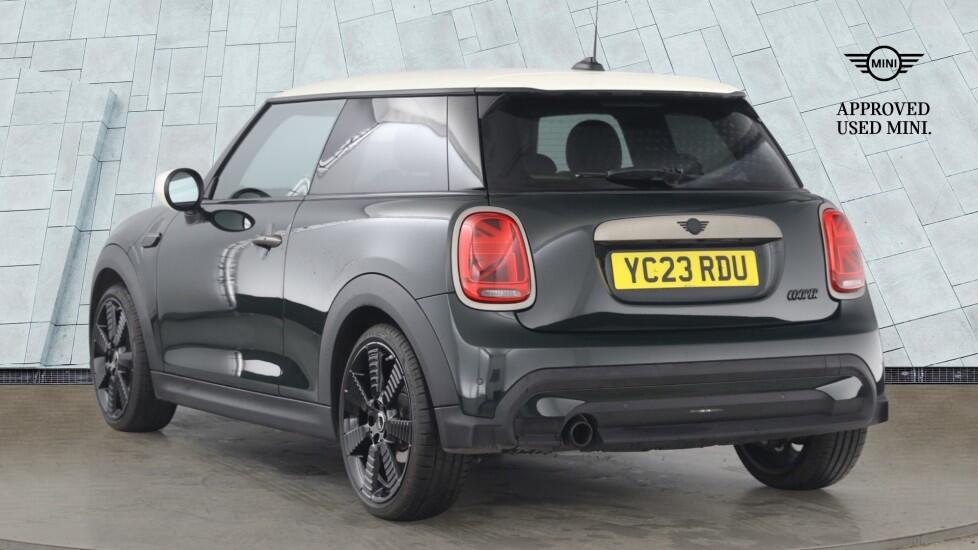 Used MINI Hatch 2023 for sale - 76111702: Photo 2
