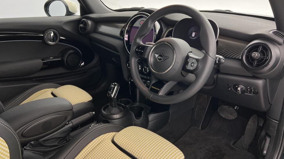 Used MINI Hatch 2023 for sale - 76111702: Photo 6