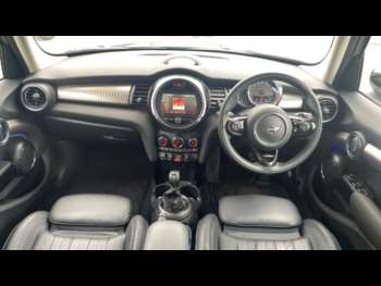 Used MINI Hatch 2021 for sale - 74499895: Photo
