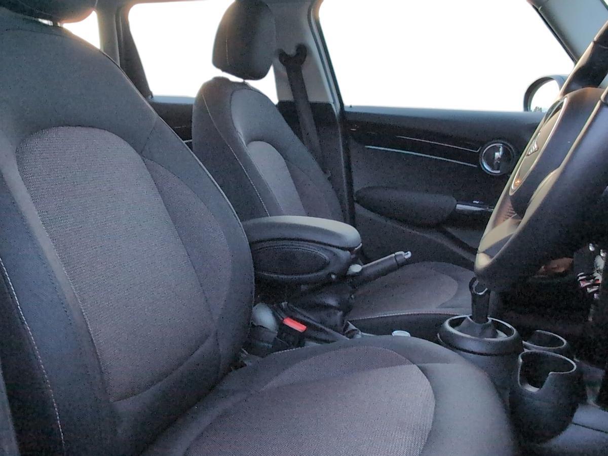 Used MINI Hatch 2022 for sale - 76888275: Photo 11