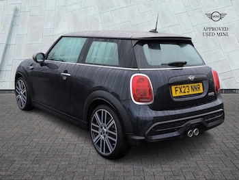 Used MINI Hatch 2023 for sale - 76389753: Photo
