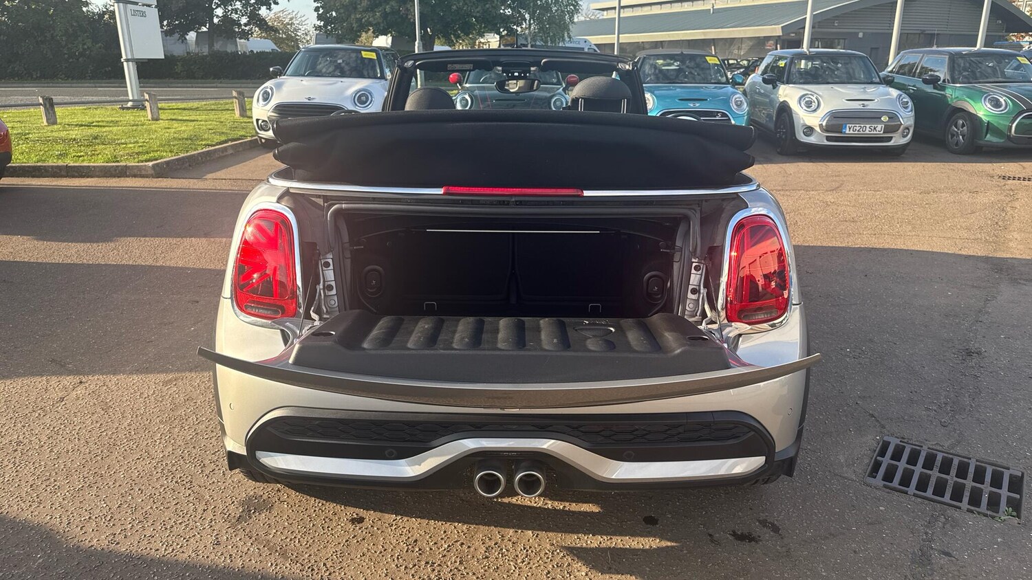 Used MINI Convertible 2023 for sale - 76111691: Photo 13