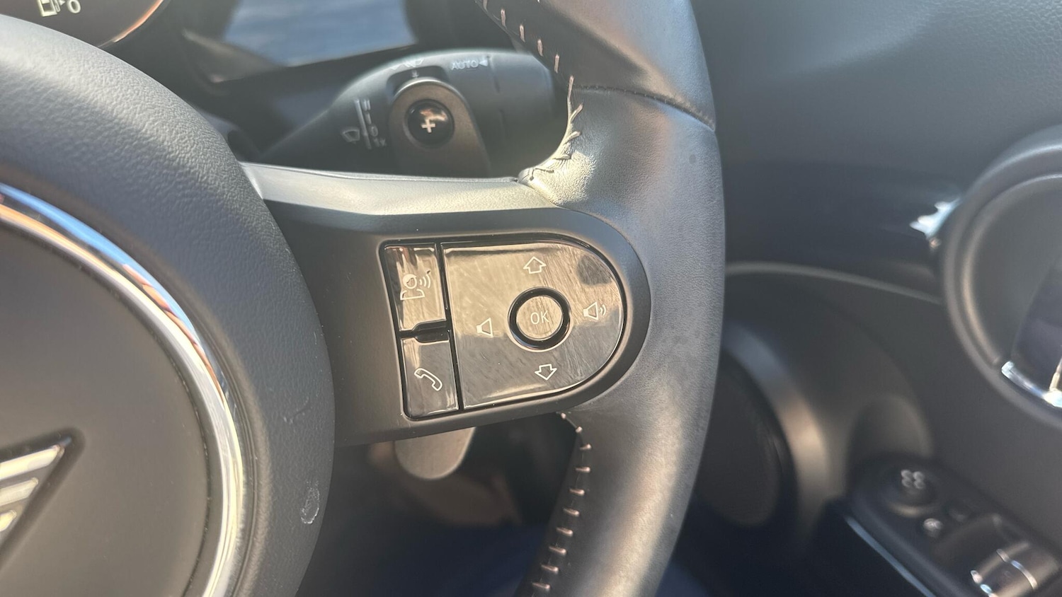 Used MINI Convertible 2023 for sale - 76111691: Photo 19
