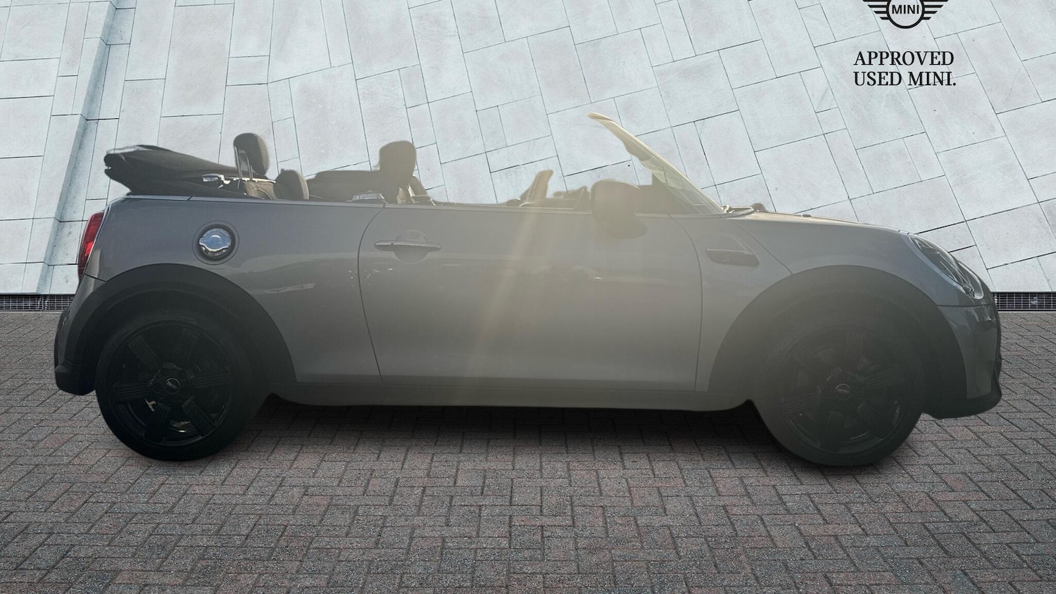 Used MINI Convertible 2023 for sale - 76111691: Photo 3
