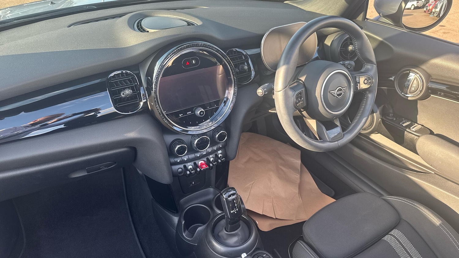 Used MINI Convertible 2023 for sale - 76111691: Photo 7