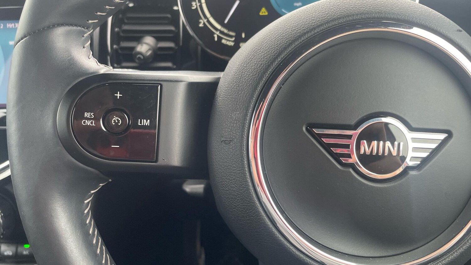 Used MINI Hatch 2023 for sale - 76338441: Photo 17