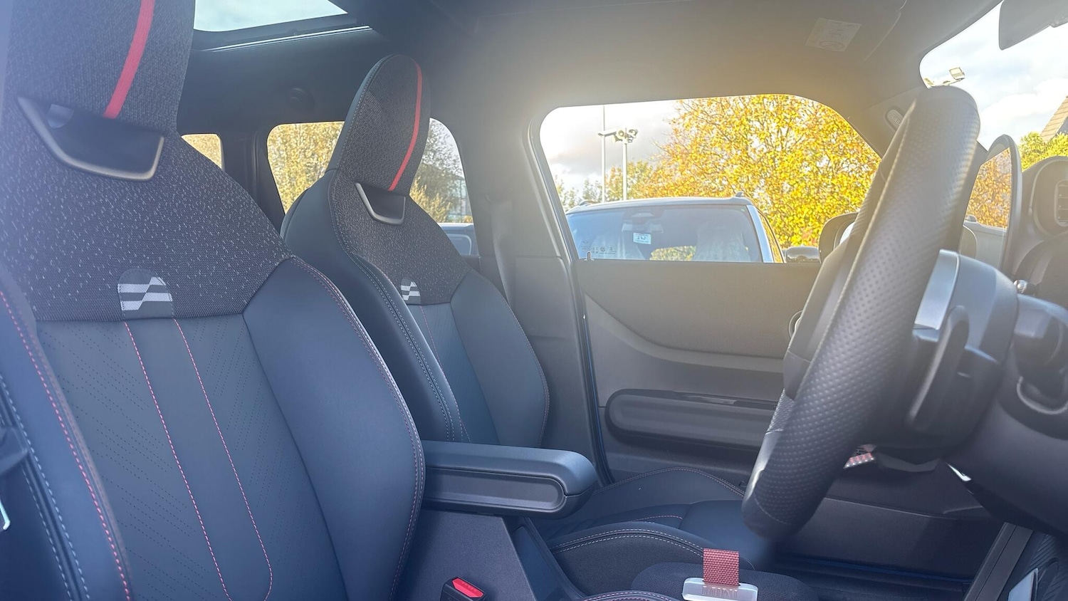 Used MINI Cooper 2025 for sale - 76327833: Photo 11